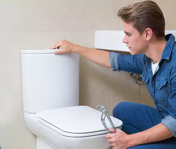 Expert Plumber for Toilet Replacement in Hauppauge, NY: Schedule Affordable Toilet Replacement Services with Us