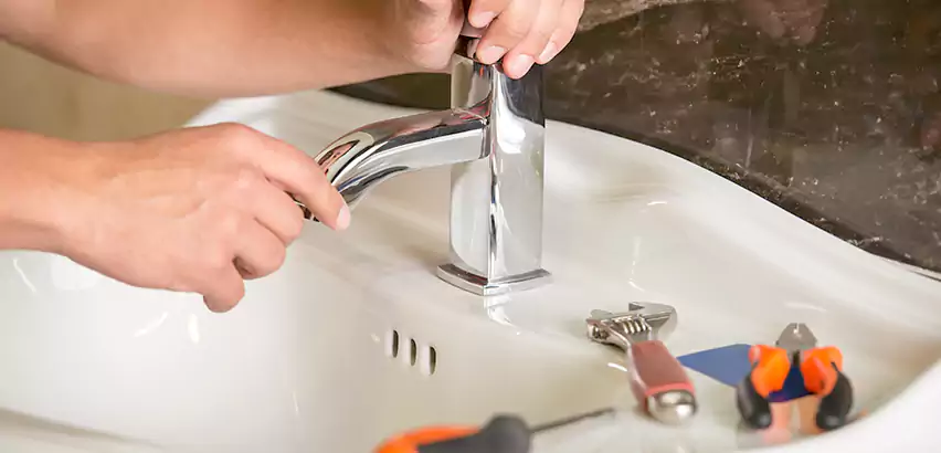 Bathtub Faucet Replacement in Hauppauge